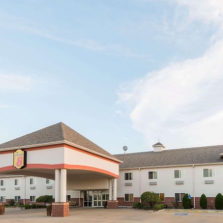 Super 8 By Wyndham Salina Hotel Luaran gambar