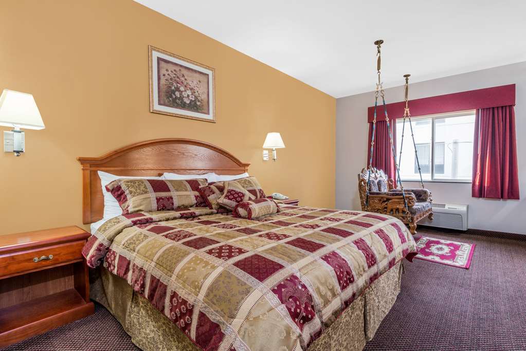 Super 8 By Wyndham Salina Hotel Bilik gambar
